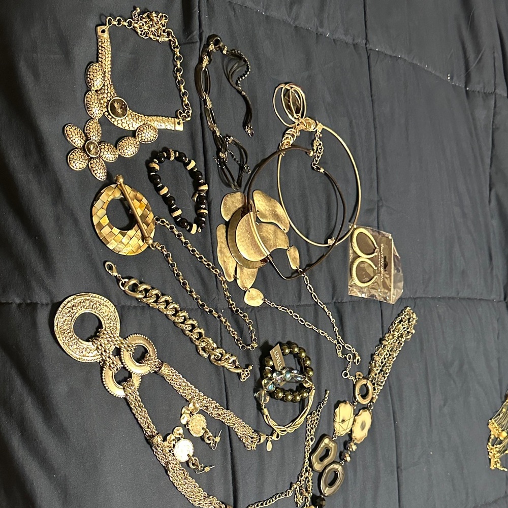 Silver toned Mixed Necklace Collection